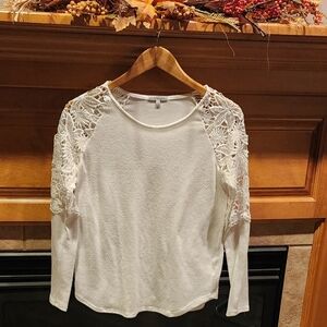 Charlotte Russe White Slightly Fuzzy Cold Shoulder Lace Long Sleeve Top Size S